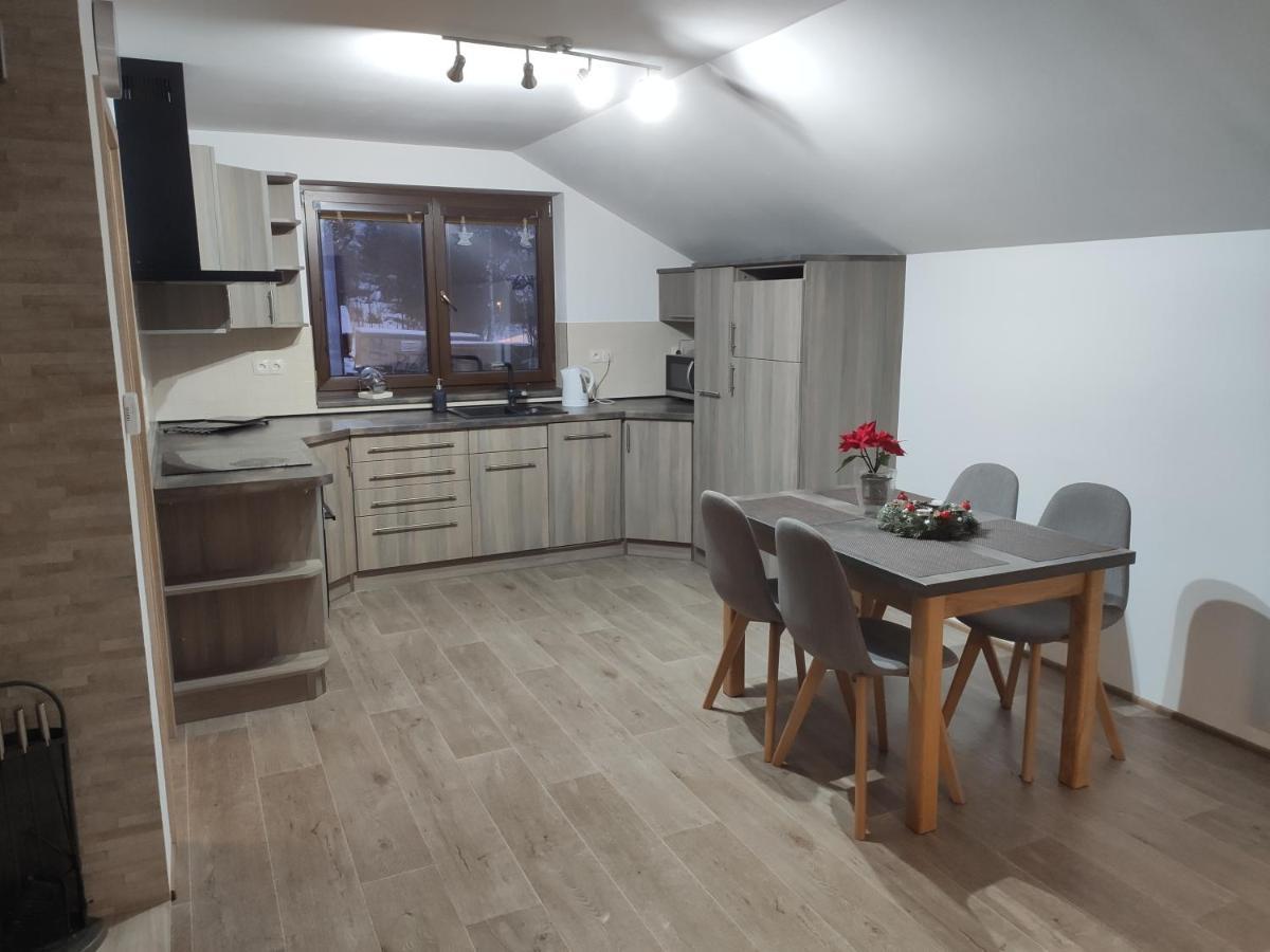 Apartman Высоке-над-Йизероу Экстерьер фото